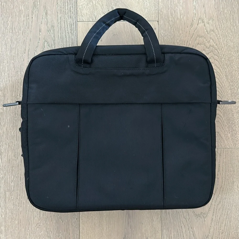 Dell Black Nylon Top Load Notebook Laptop Bag